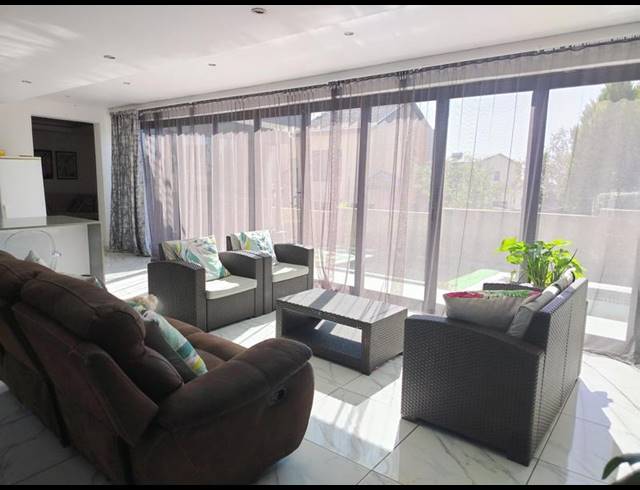 5 BEDROOM HOUSE FOR SALE IN BENDOR
